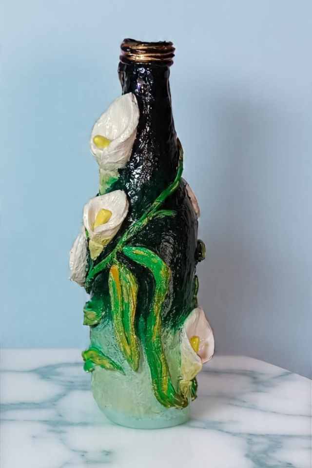 Graceful Lily Flowers Clay Bottle Art (27 cm)